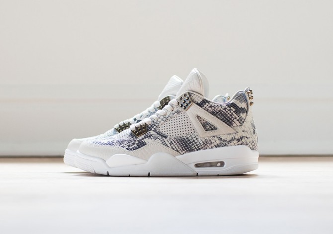 Air Jordan 4 Light Bone White Pure Platinum Wolf Grey