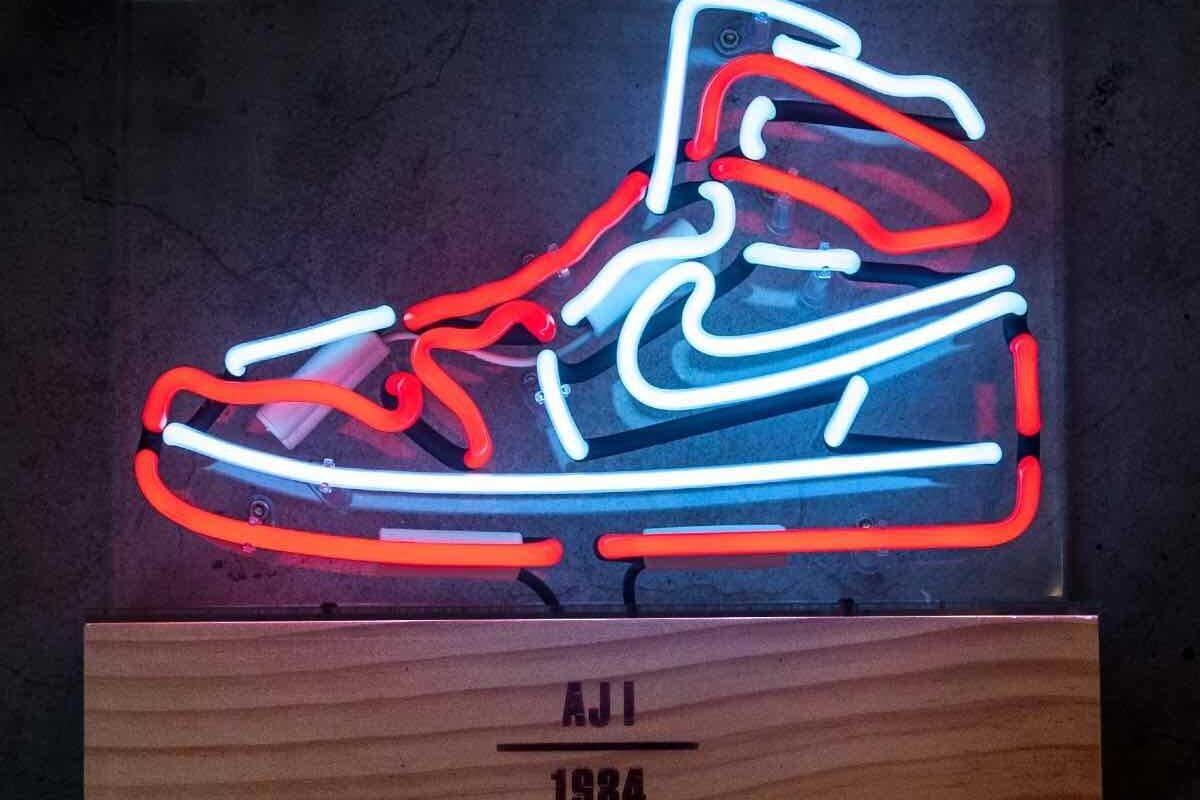 Air Jordan 1 Neon Light | Sneak-art