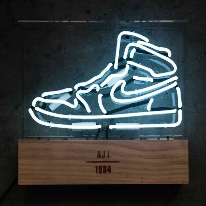 Neon Lamp Air Jordan 1 White Neon Lamp Air Jordan 1 White