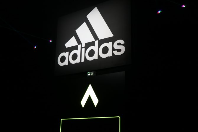 Logo adidas Stadium of Lights